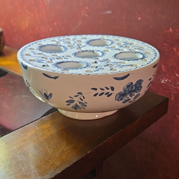 Vtg. 1950s Mottahedeh Metropolitan Museum of Art Ceramic Flower Frog Bulb Vase - Picture 5 of 8